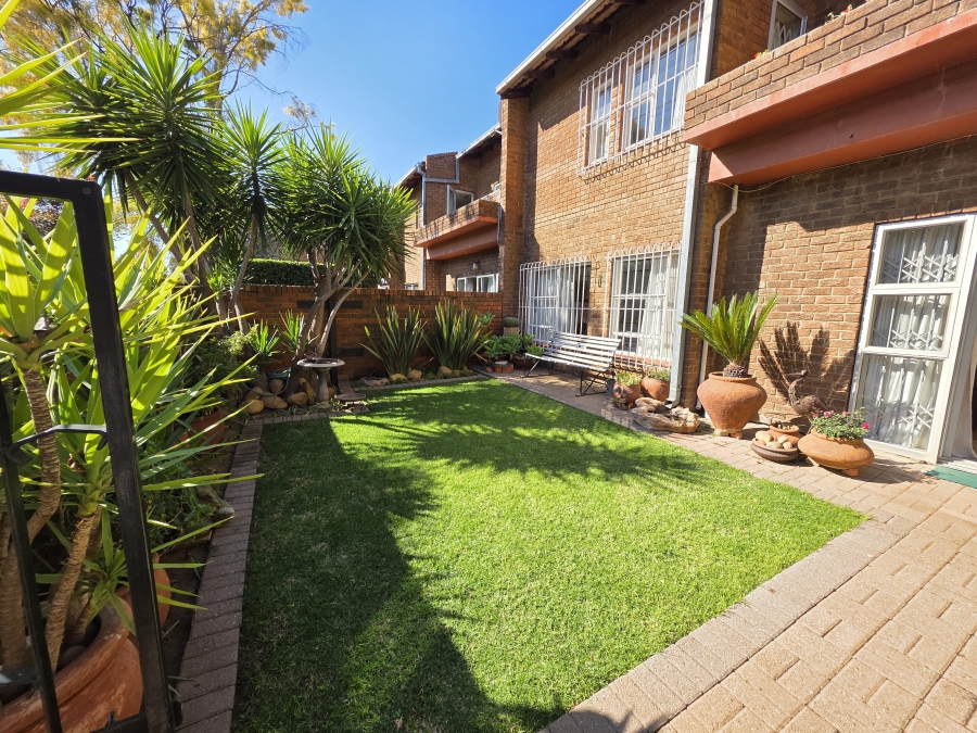 3 Bedroom Property for Sale in Naudeville Free State